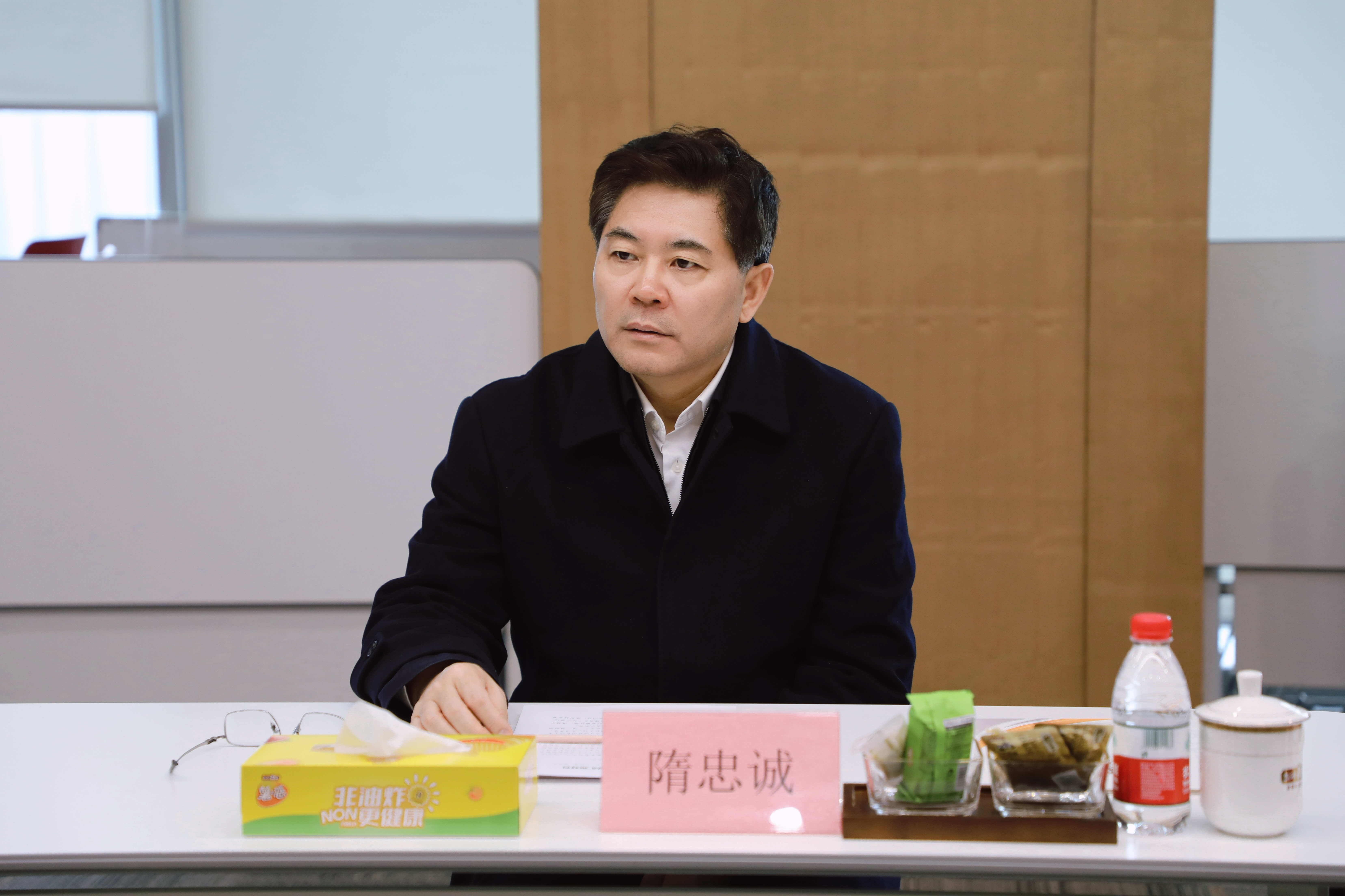 省委統(tǒng)戰(zhàn)部部長(zhǎng)隋忠誠(chéng)一行到鹽津鋪?zhàn)娱_(kāi)展春節(jié)走訪慰問(wèn) 省委統(tǒng)戰(zhàn)部部長(zhǎng)隋忠誠(chéng)一行到鹽津鋪?zhàn)娱_(kāi)展春節(jié)走訪慰問(wèn)